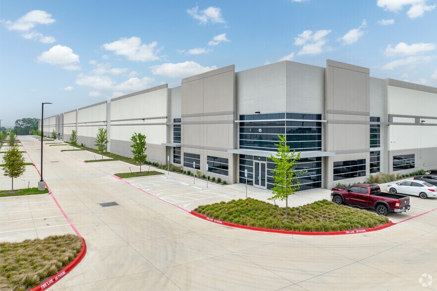 Primary Photo Of 1425 Susurro Pky, San Marcos Distribution For Lease