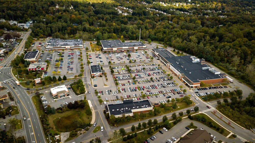 More Photos Of 80 Rte 6, Baldwin Place Unknown For Lease