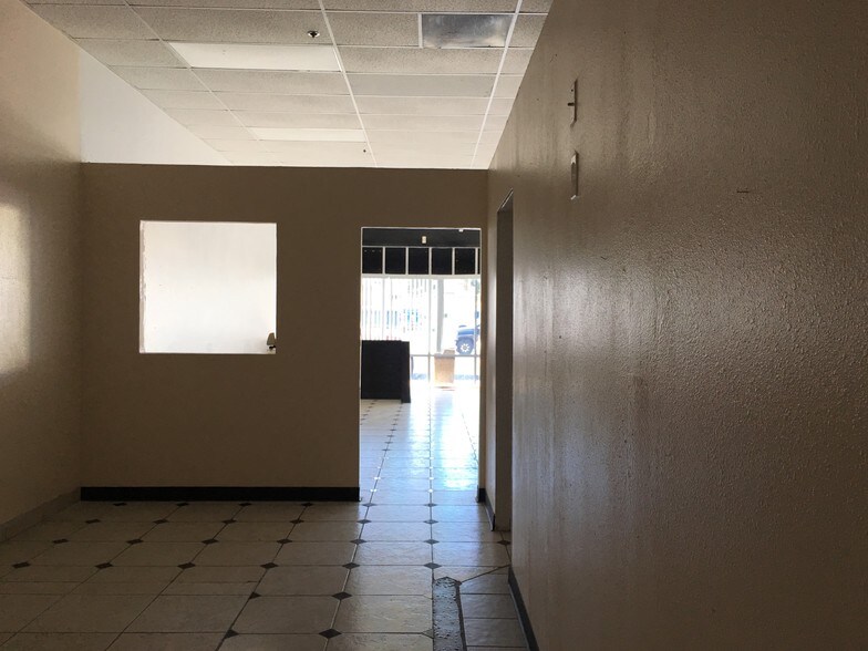 More Photos Of 450-490 S Buffalo Dr, Las Vegas Unknown For Lease