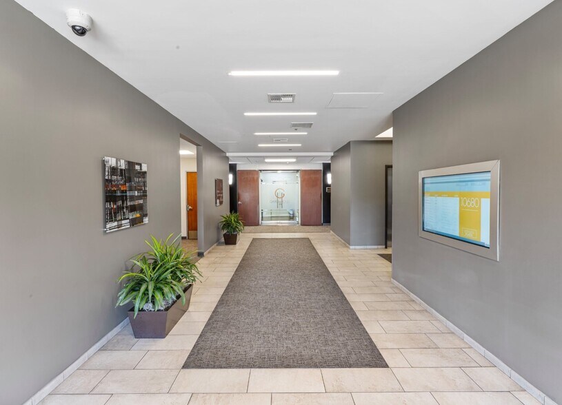 More Photos Of 10680 Treena St, San Diego Unknown For Lease