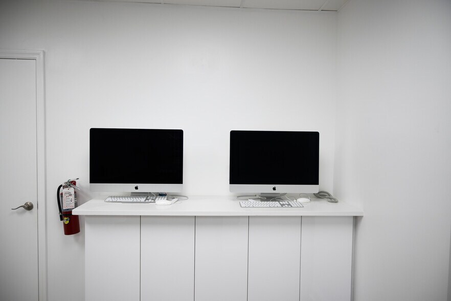 More Photos Of 5200 N Armenia Ave, Tampa Medical For Sale