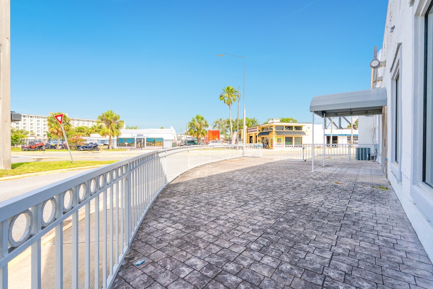 More Photos Of 118 Fairview Ave, Daytona Beach Freestanding For Sale