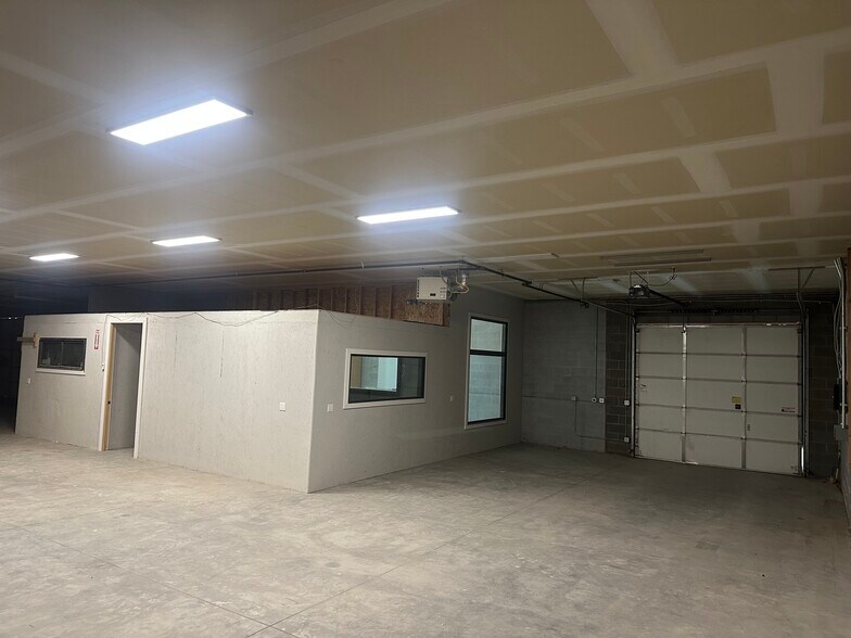 More Photos Of 462 Airport Rd, Heber City Flex For Lease