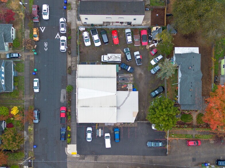 More Photos Of 104 NE 80th Ave, Portland Warehouse For Sale