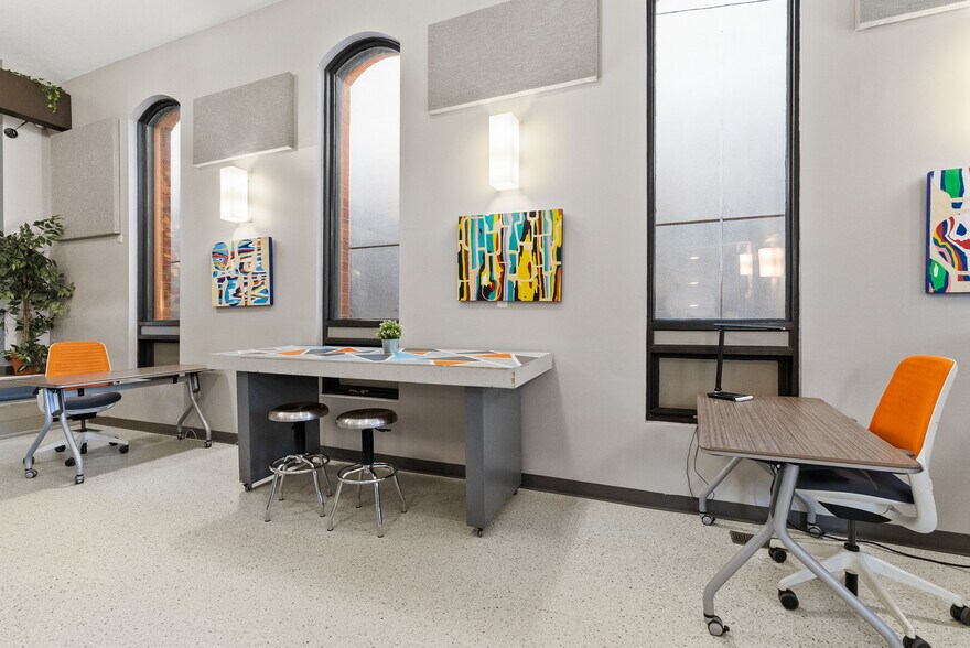 More Photos Of 499 Preston St, Ottawa Religious Facility For Sale