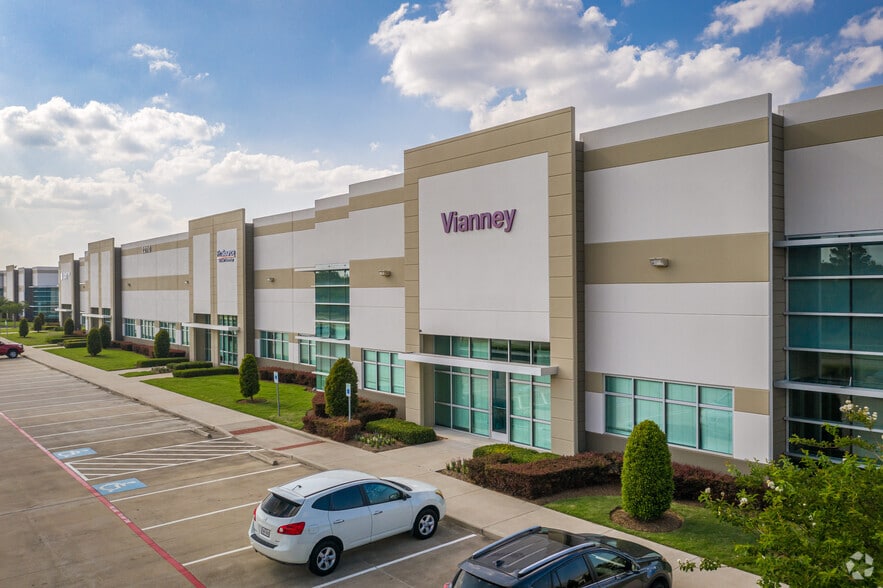 More Photos Of 22350 Merchants Way, Katy Unknown For Lease