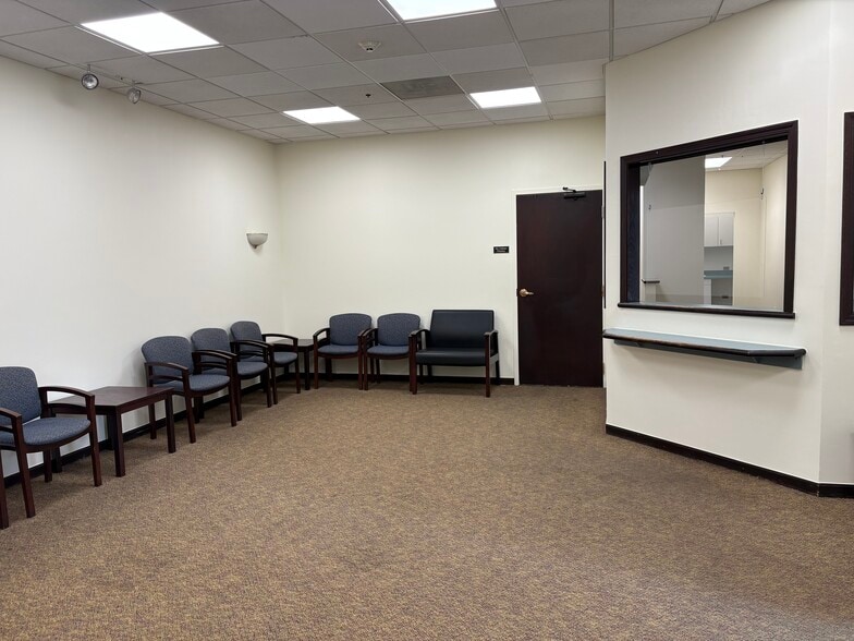 More Photos Of 7734-7740 W North Ave, Elmwood Park, Elmwood Park Medical For Lease