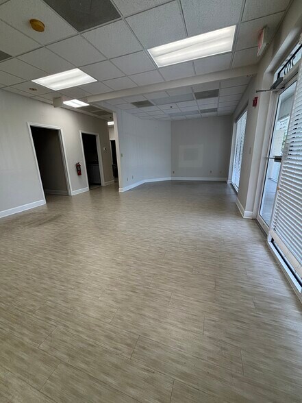 More Photos Of 2100 Alafaya Trl, Oviedo Office For Lease