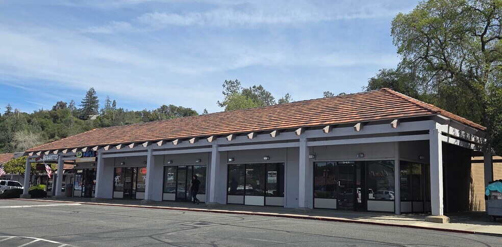 More Photos Of 340-388 Elm Ave, Auburn Unknown For Lease