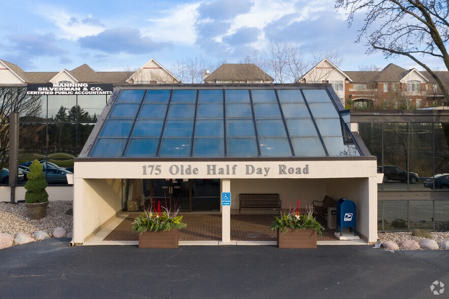 175 Olde Half Day Rd, Lincolnshire, IL 60069 Office For Lease