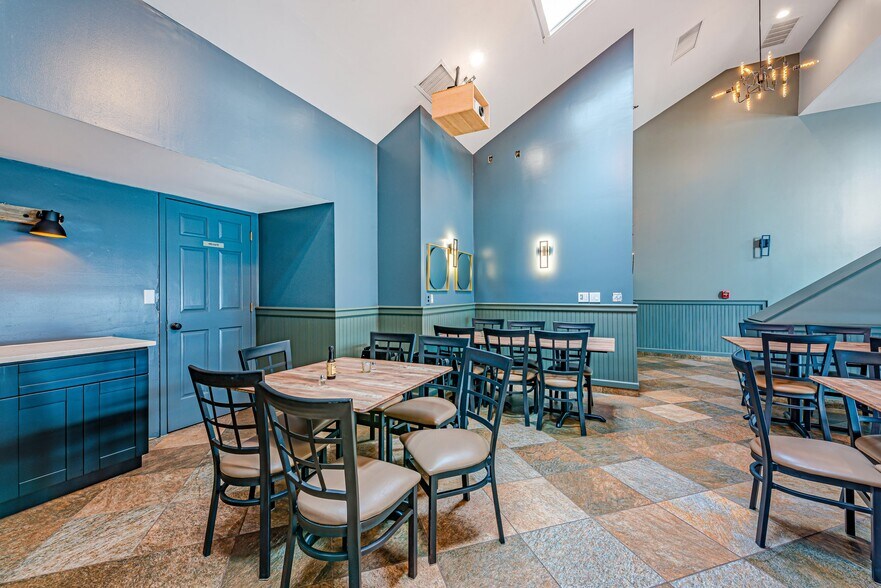 More Photos Of 1212 Grandview Ave, Pittsburgh Restaurant For Sale