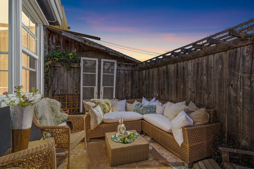 More Photos Of 125-131 Camino Alto, Mill Valley Office For Lease