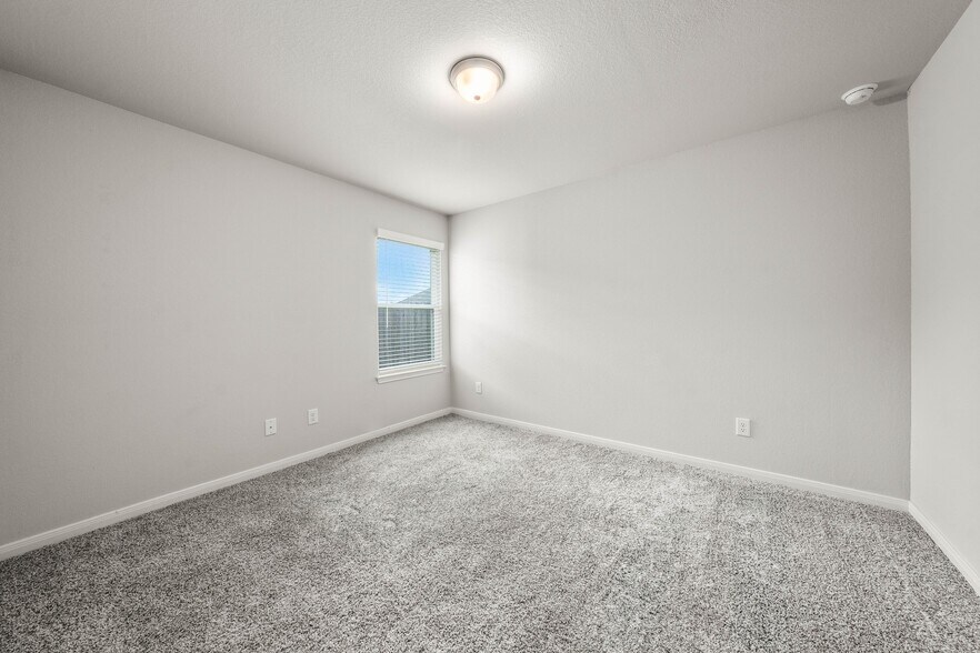 More Photos Of 4020 Centerfire, Waco Apartments For Sale