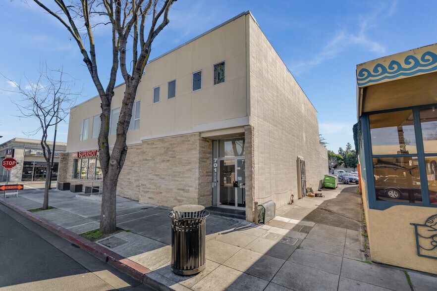 More Photos Of 701 Villa St, Mountain View Office For Lease