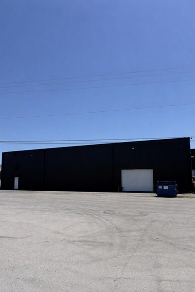 More Photos Of 11441 SW 208th Dr, Miami Warehouse For Lease