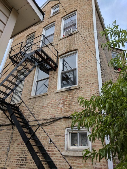 More Photos Of 2318 S Homan Ave, Chicago Apartments For Sale