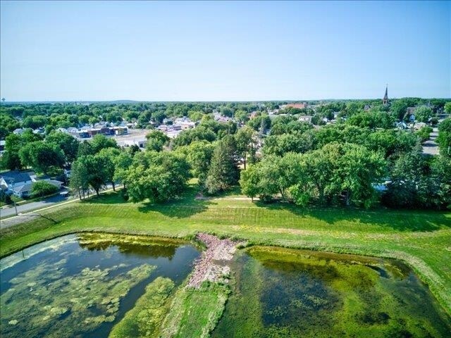 More Photos Of 702 Chestnut Ave, Marshfield Land For Sale