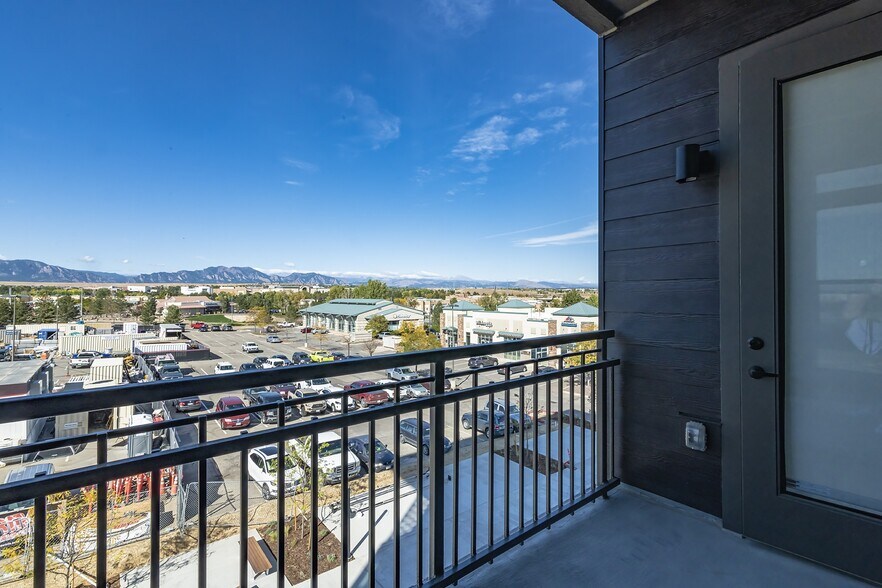 More Photos Of 270 E Flatiron Crossing Dr, Broomfield Apartments For Lease