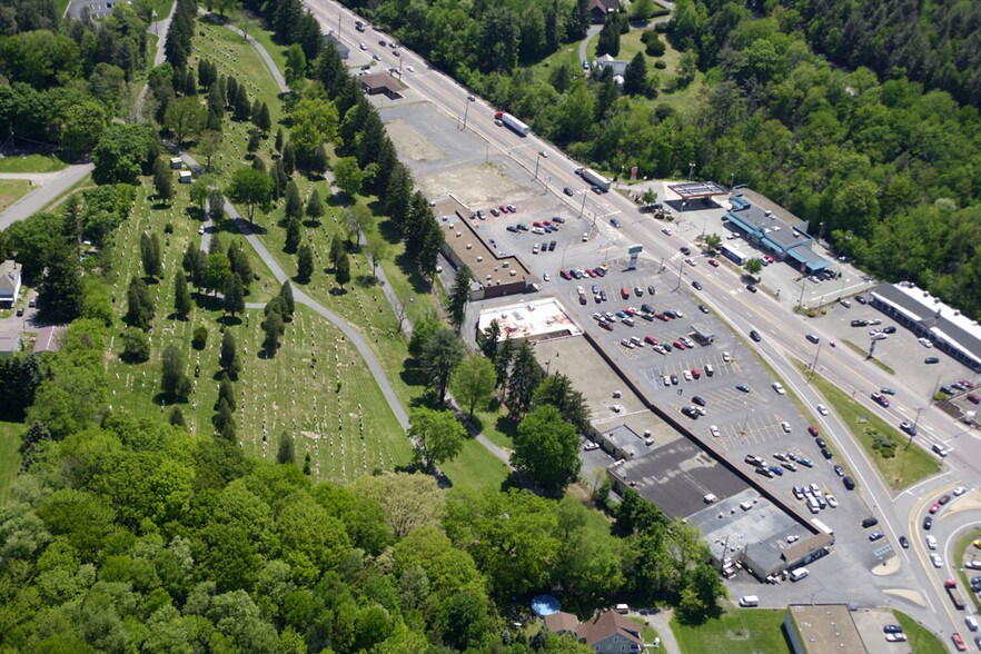 More Photos Of 40-65 Dallas Shopping Ctr, Dallas Unknown For Lease