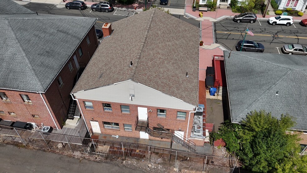 More Photos Of 93 Market Sq, Newington Office For Sale