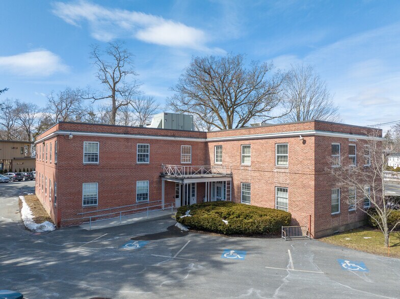 More Photos Of 264 Elm St, Northampton Office For Lease