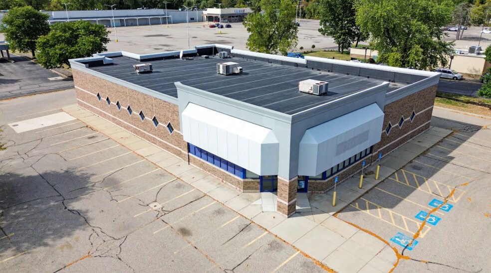More Photos Of 51037 Van Dyke Ave, Shelby Township Drugstore For Sale
