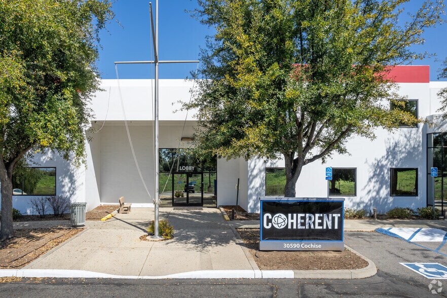 More Photos Of 30590 Cochise Cir, Murrieta Manufacturing For Lease