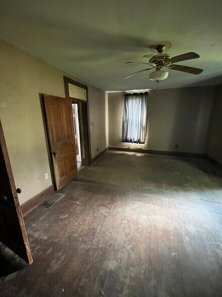 More Photos Of 61961 Dysart Woods Rd, Belmont Specialty For Sale