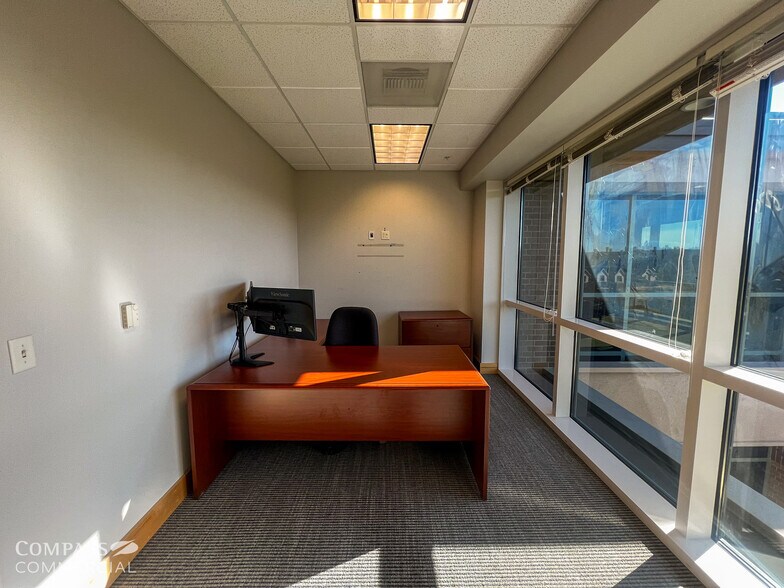 More Photos Of 233 SW Wilson Ave, Bend Office For Lease