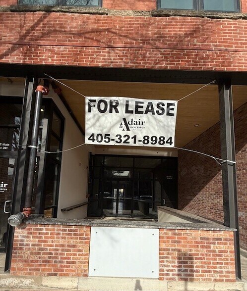 More Photos Of 205 E Main St, Norman Storefront Retail Office For Lease