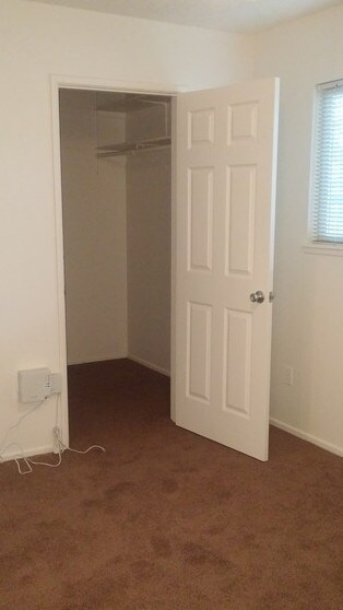 More Photos Of 1184 NE Turner Dr, Hillsboro Apartments For Sale