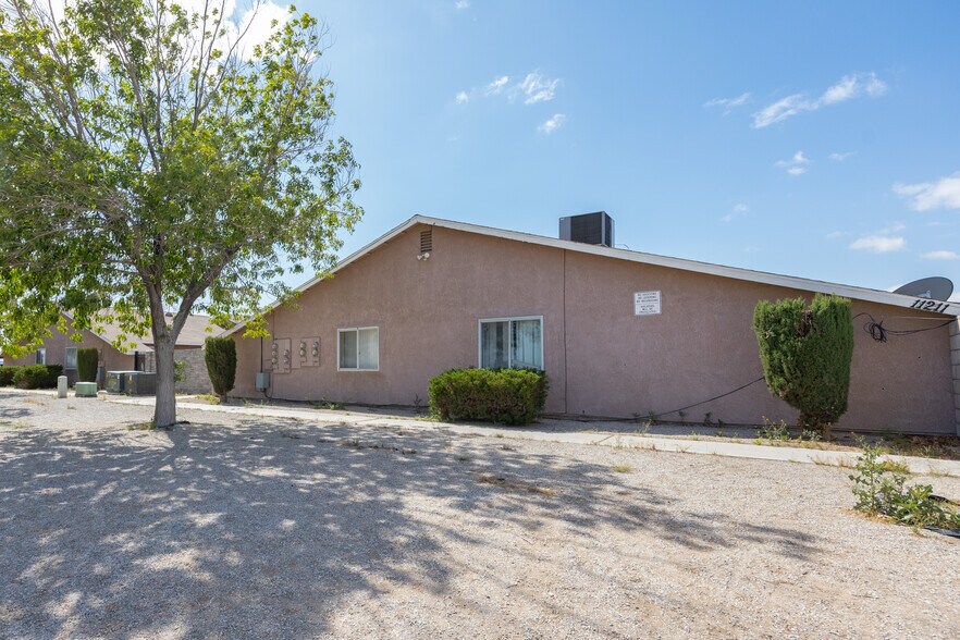 More Photos Of 11211 La Habra Ave, Adelanto Apartments For Sale