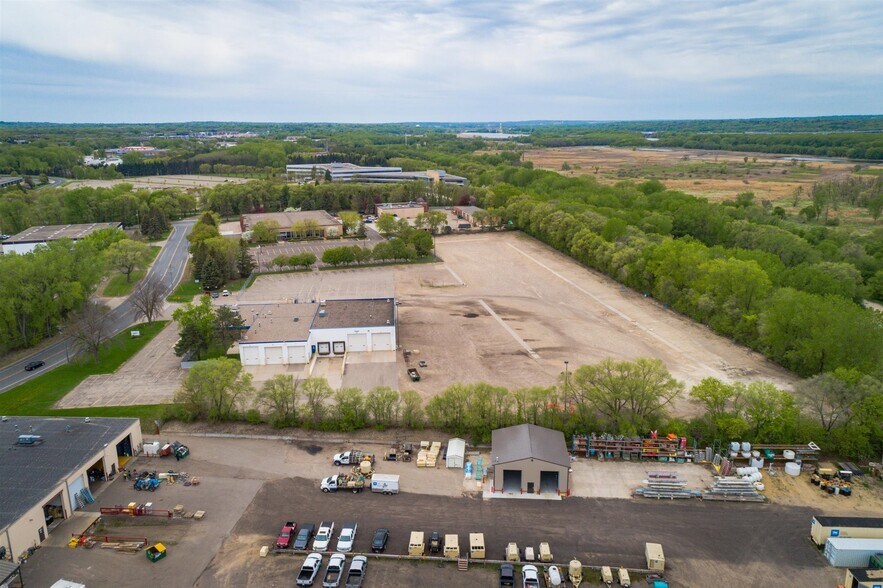 More Photos Of 3303 Terminal Dr, Eagan Warehouse For Lease