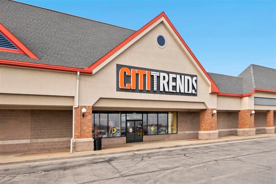 More Photos Of 2001-2023 N Prospect Ave, Champaign Unknown For Lease