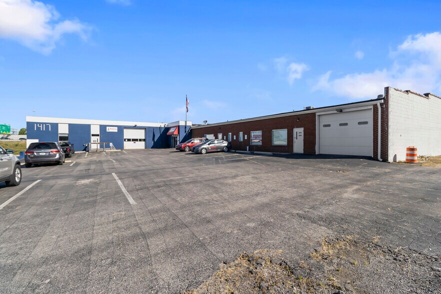 More Photos Of 1417 Commerce Ave, Indianapolis Manufacturing For Lease