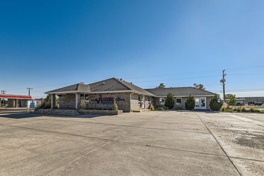 More Photos Of 112 S Denver Ave, Fort Lupton Medical For Lease