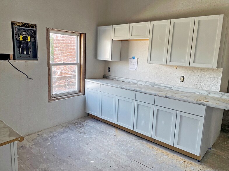 More Photos Of , Litchfield General Retail For Sale