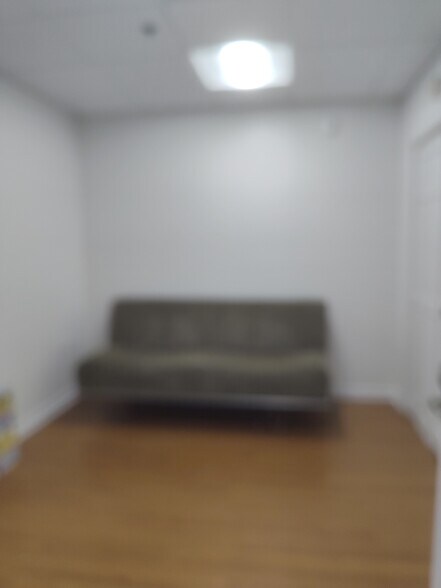 More Photos Of 50 S Pickett St, Alexandria Medical For Sale