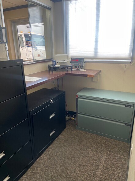 More Photos Of 2325 Sinton Rd, Colorado Springs Warehouse For Lease