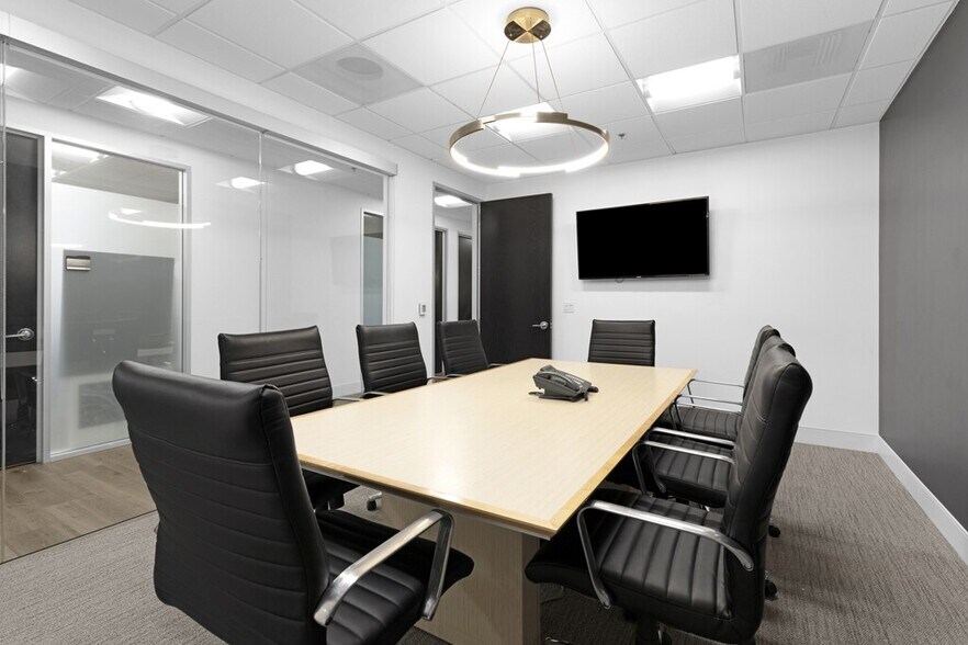 More Photos Of 12636 High Bluff Dr, San Diego Coworking Space
