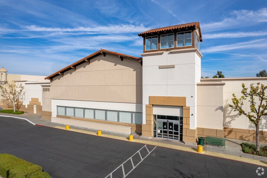 More Photos Of 25450 The Old Rd, Valencia Unknown For Lease