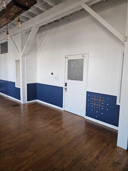 More Photos Of 315 W Solomon St, Griffin Office For Sale