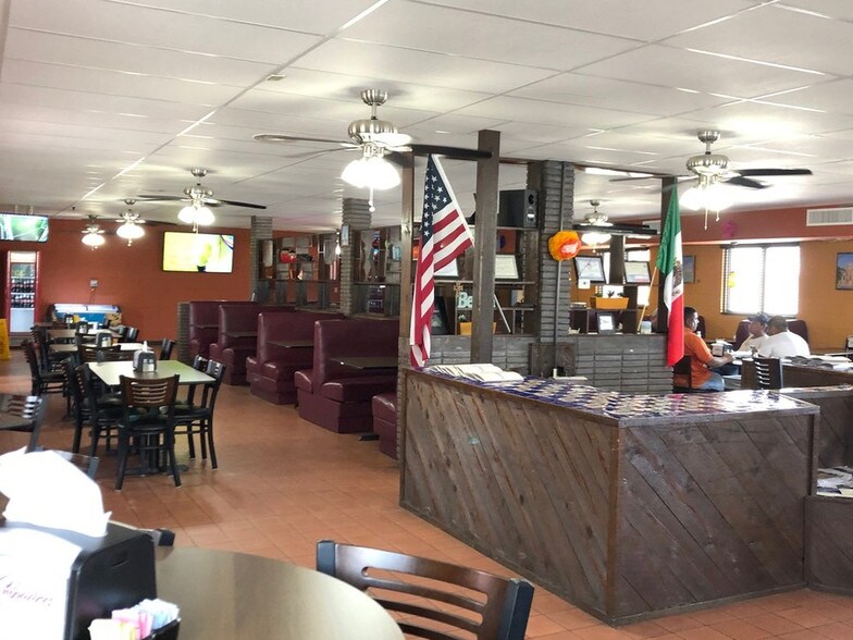 More Photos Of 1817 Padre Blvd, South Padre Island Freestanding For Lease