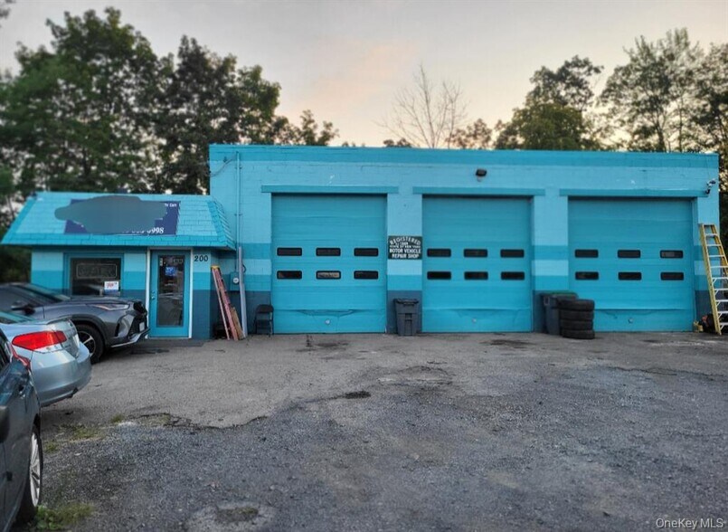 More Photos Of 268 Windsor Hwy, New Windsor Township Industrial For Sale