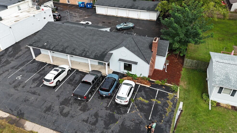 More Photos Of 4070 White Bear Ave N, White Bear Lake General Retail For Sale