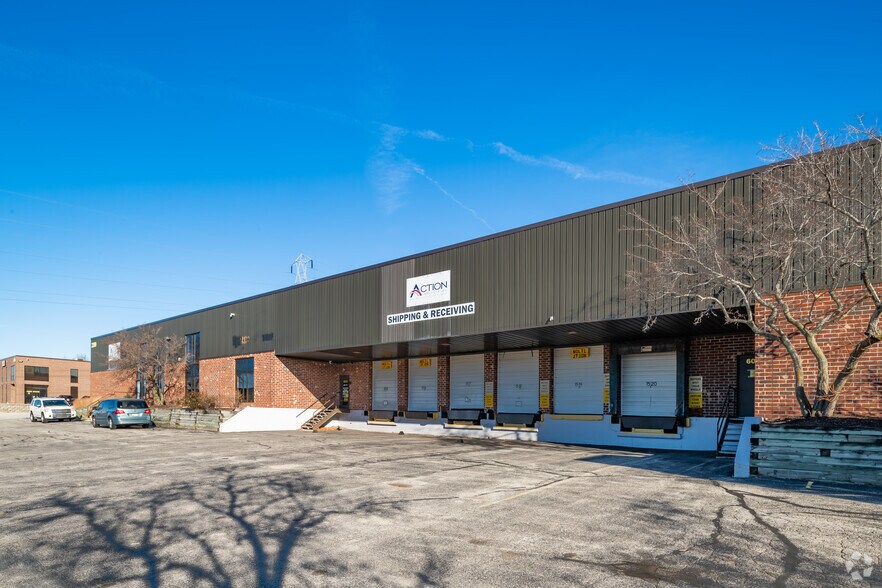 More Photos Of 2200 E College Ave, Cudahy Warehouse For Lease
