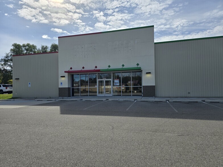 More Photos Of 10245 W Vienna Rd, Montrose Freestanding For Lease