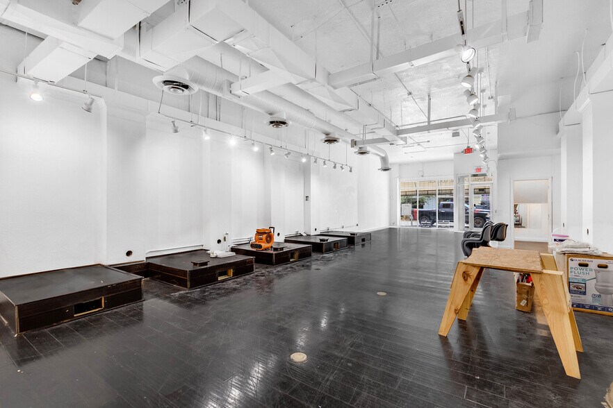 More Photos Of 333 Clematis St, West Palm Beach Storefront Retail Office For Lease