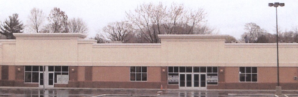 More Photos Of 460-480 Elm St, West Haven Storefront For Lease