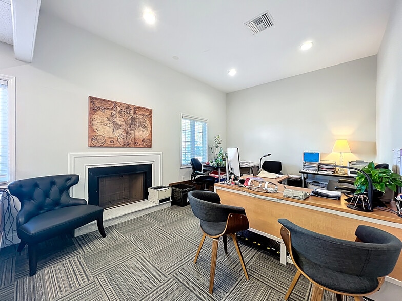 More Photos Of 1095 W Morse Blvd, Winter Park Office For Lease